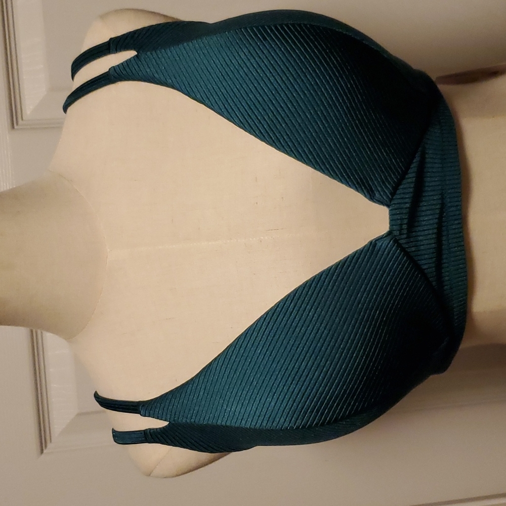 Shade & Shore Ribbed Bikini Top